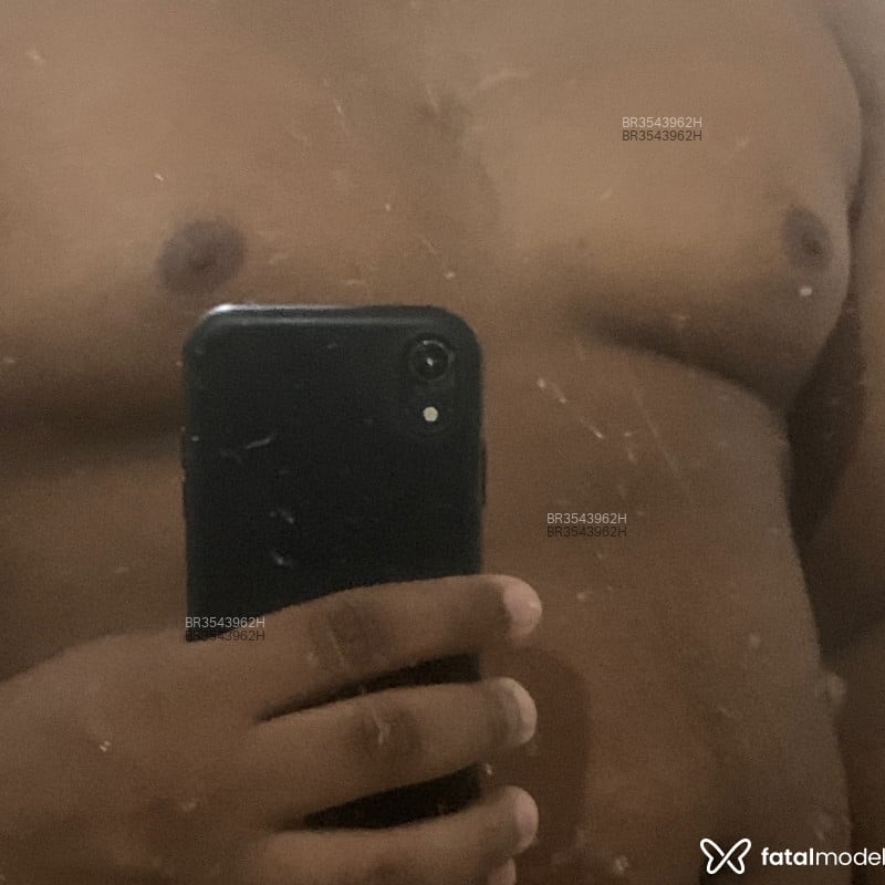 Acompanhante Renato - Feed