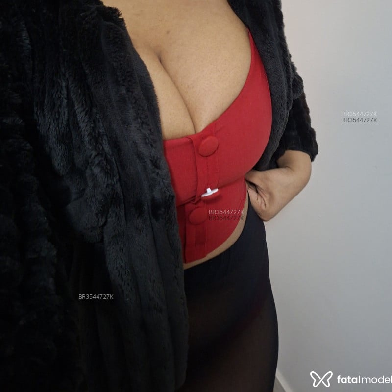 Acompanhante Serena - Feed