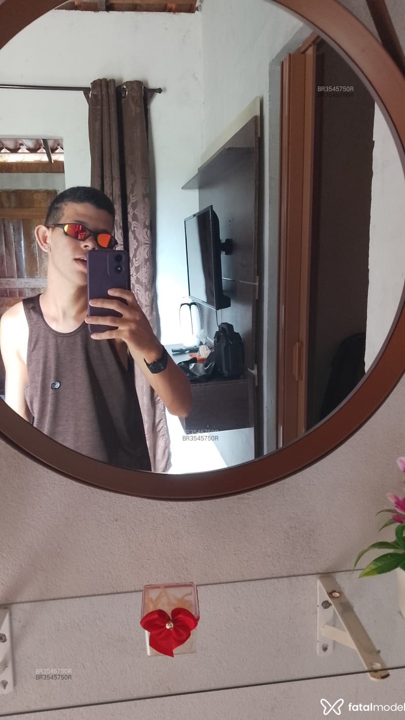 Acompanhante Juninho - Feed