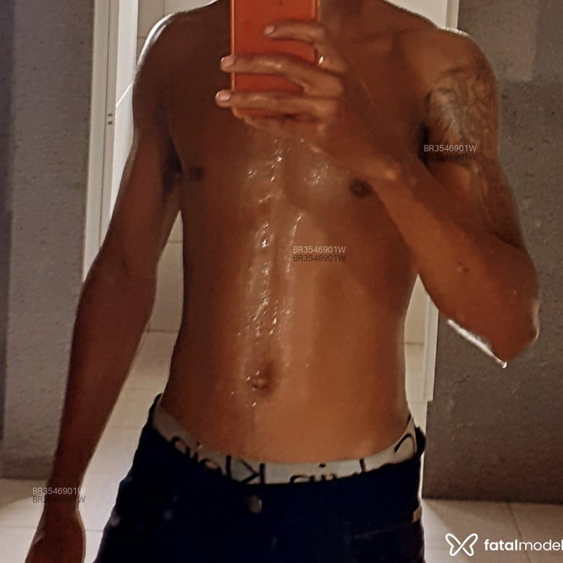 Acompanhante Isac Silva - Feed