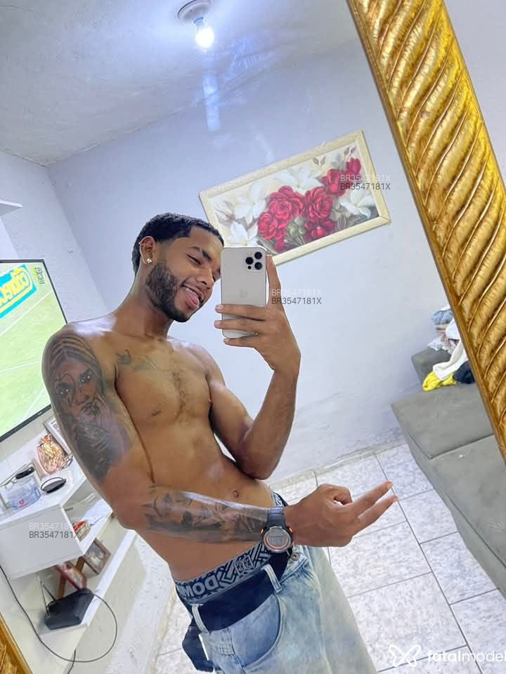 Acompanhante Netinho Santos - Feed