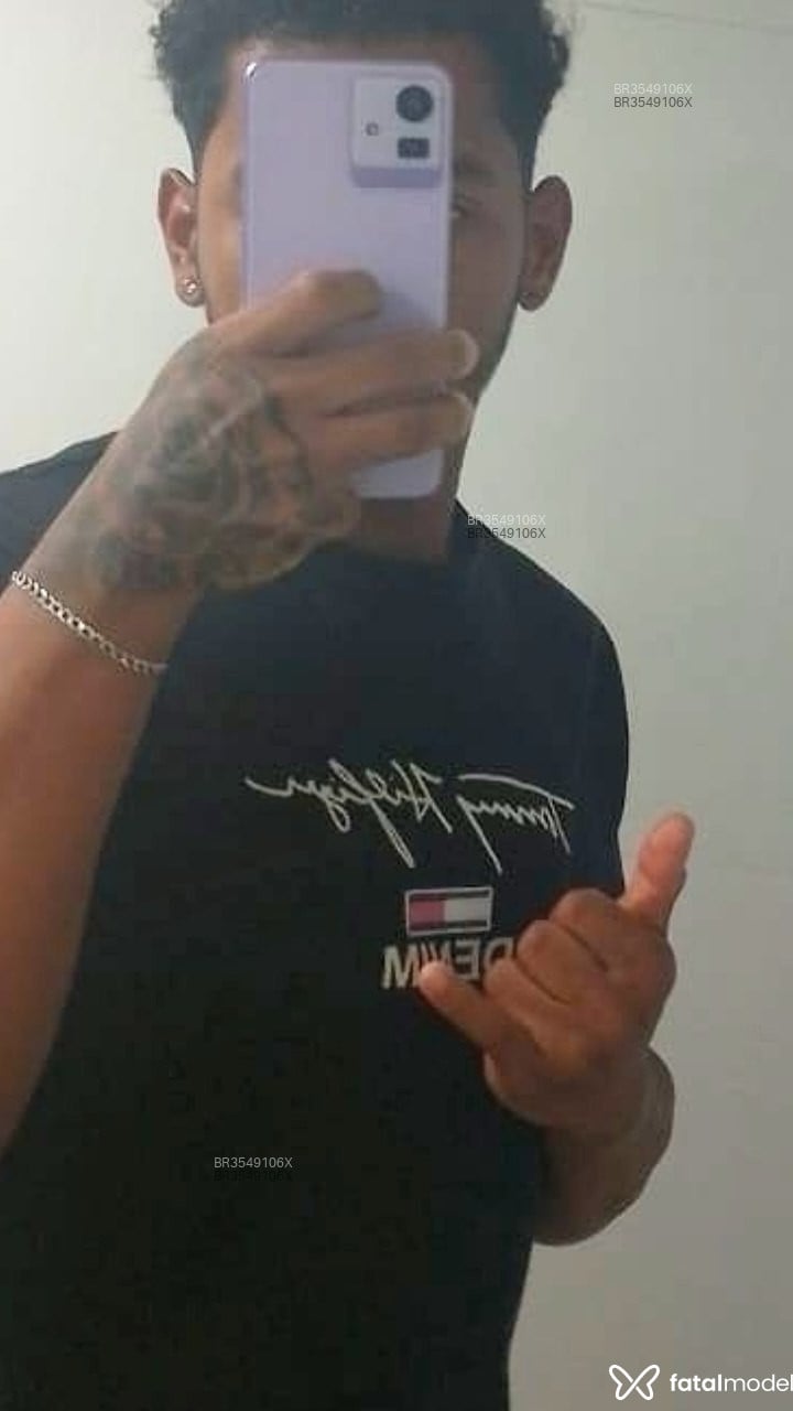 Acompanhante Neguinho - Feed