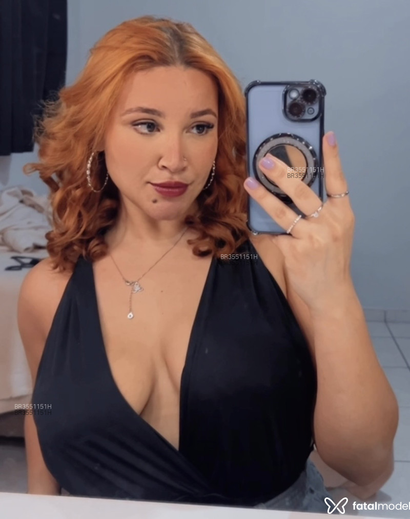 Acompanhante Karol - Feed