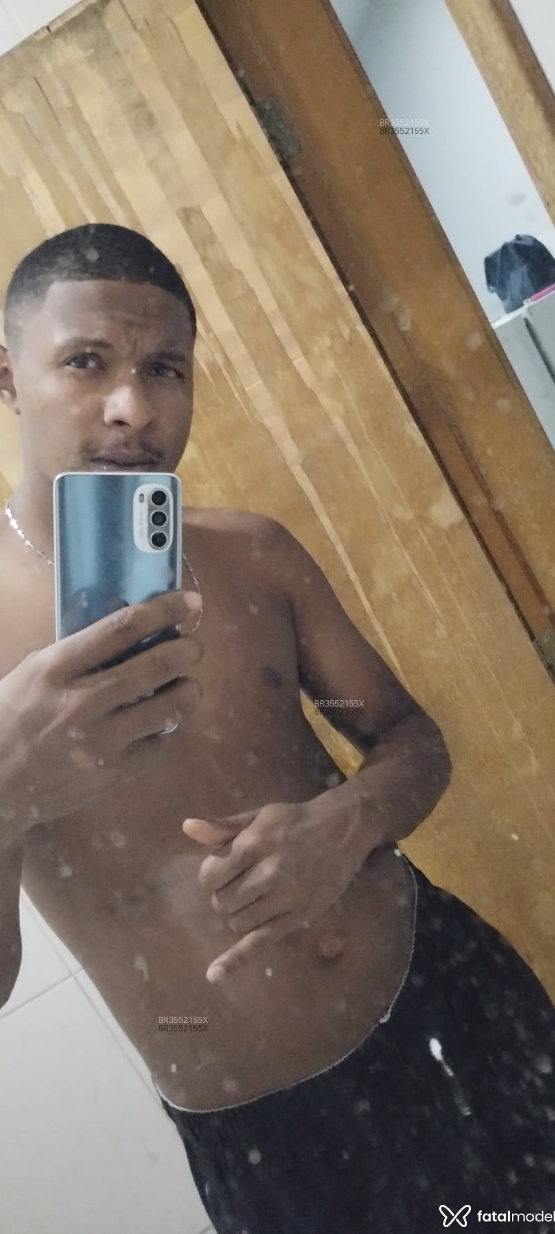 Acompanhante Pretinho Cacau - Feed