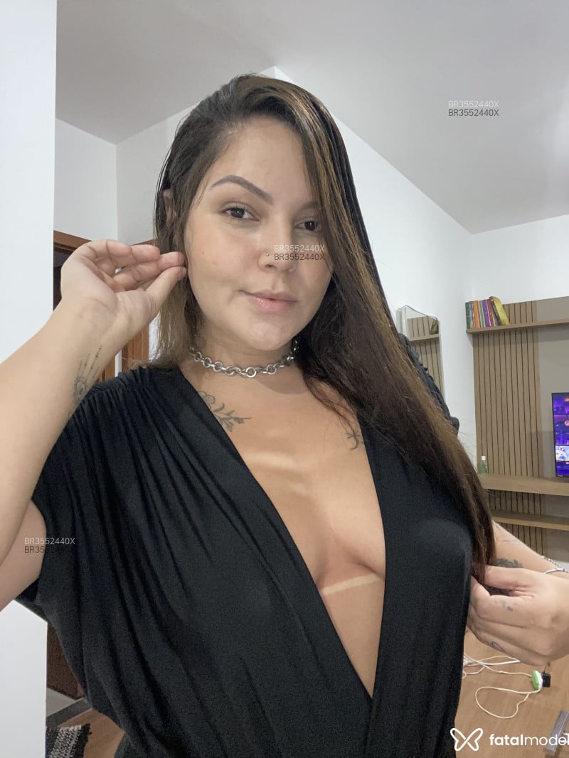 Acompanhante Luísa - Feed