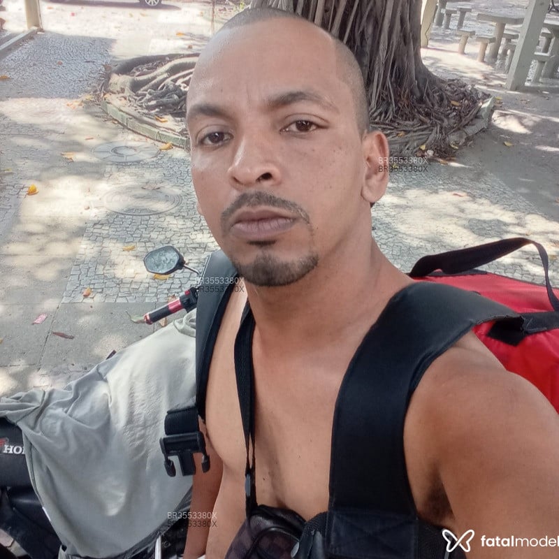 Acompanhante Azeredo - Feed
