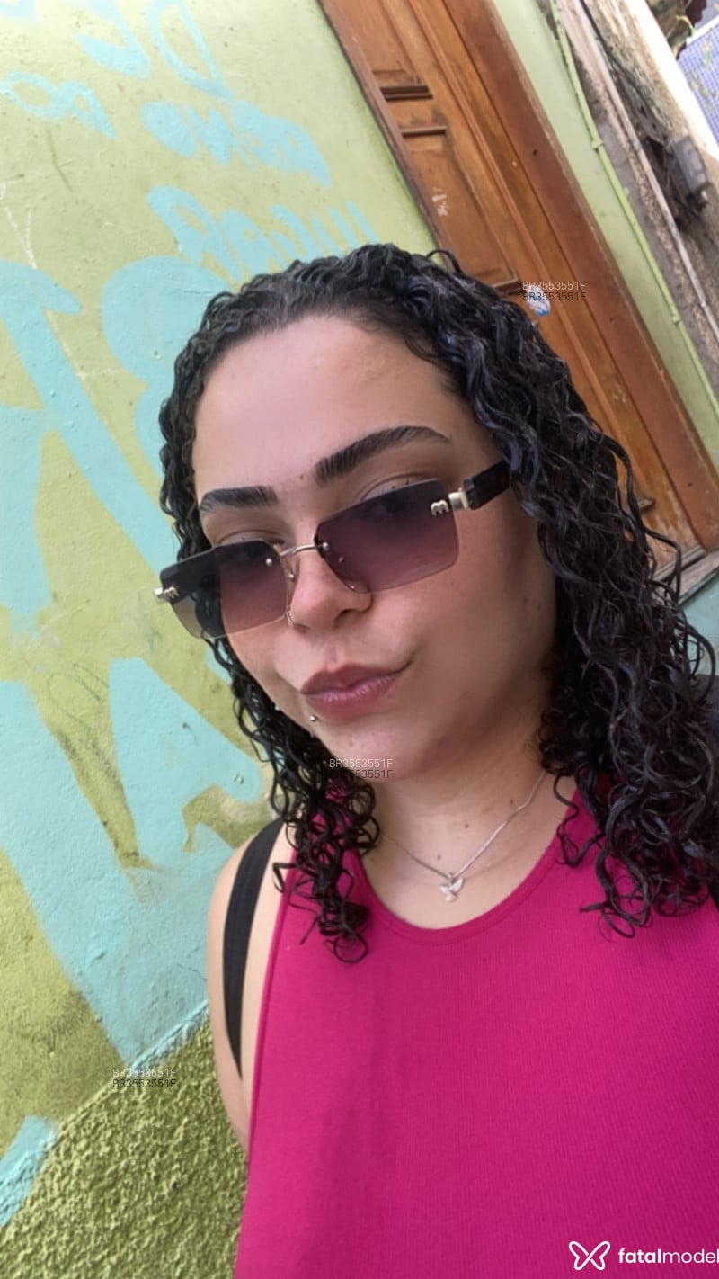 Acompanhante Morena - Feed