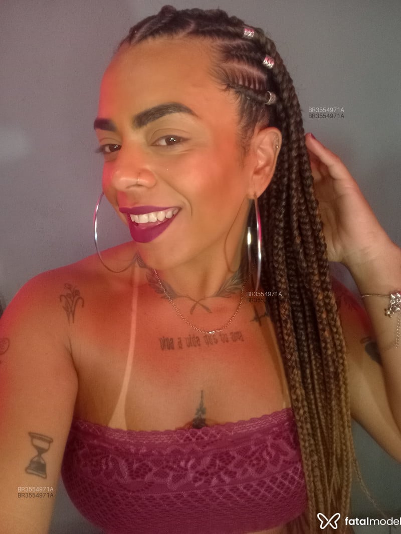 Acompanhante Morena - Feed
