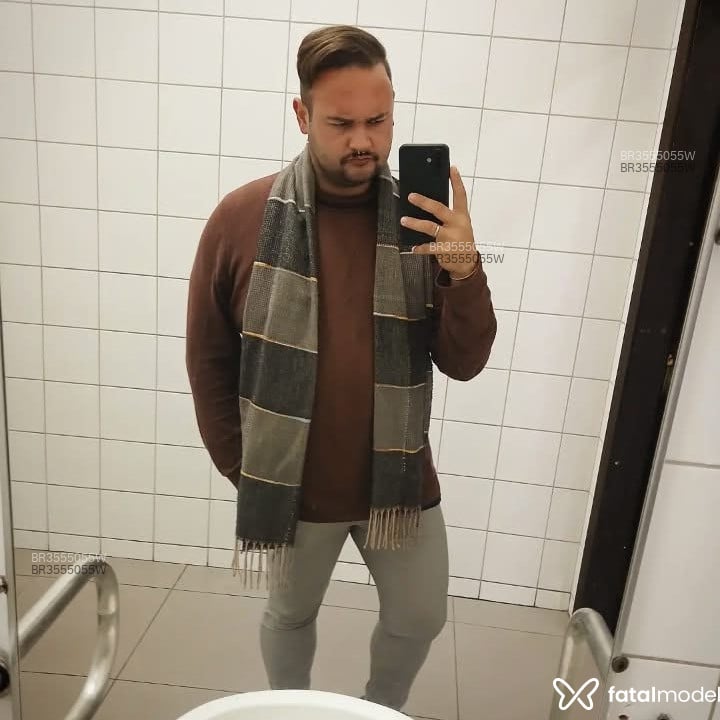 Acompanhante Nathan - Feed