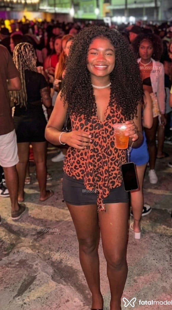 Acompanhante Camila - Feed