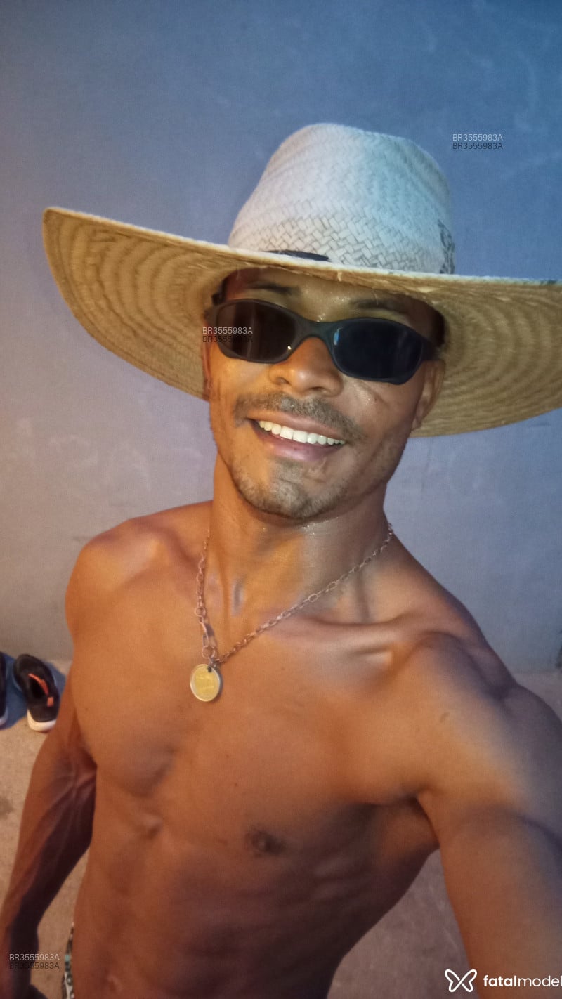 Acompanhante Heitor Vellar - Feed