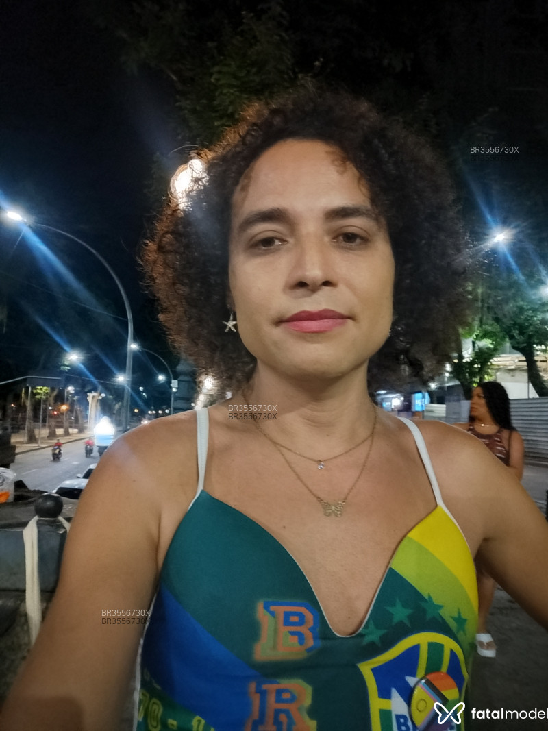 Acompanhante Cassie - Feed