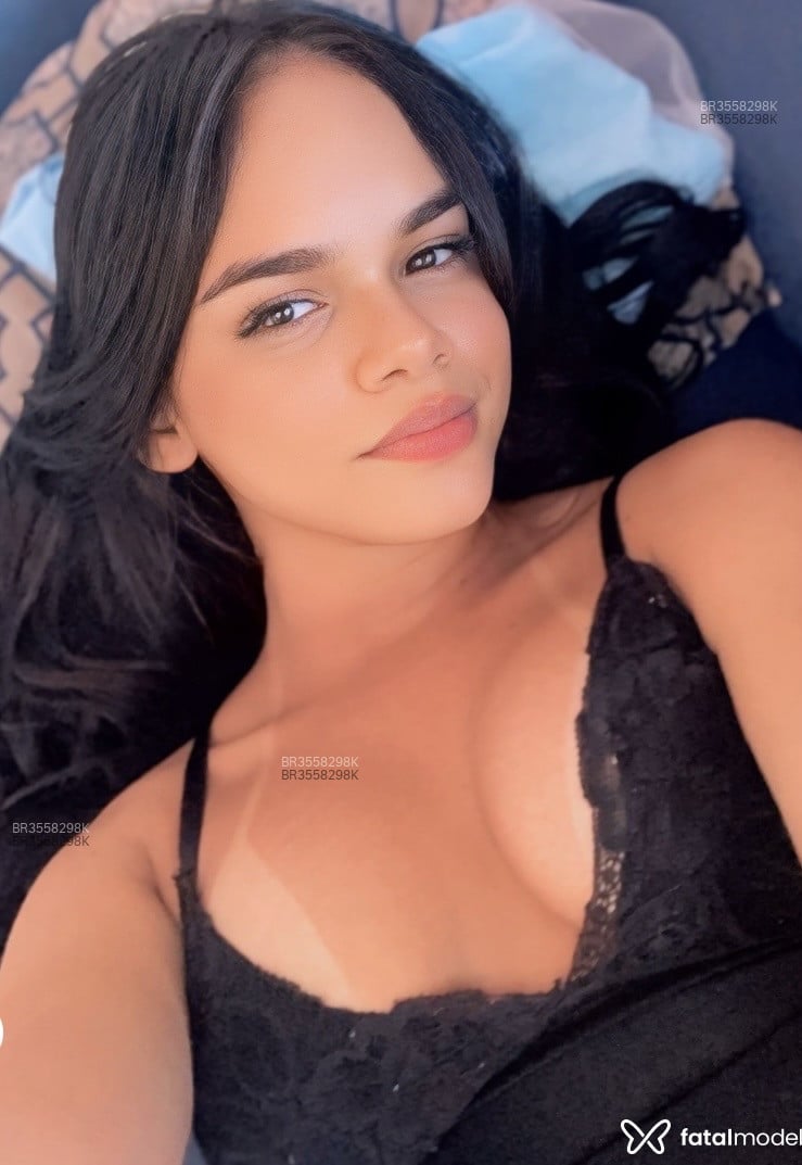 Acompanhante Anna - Feed