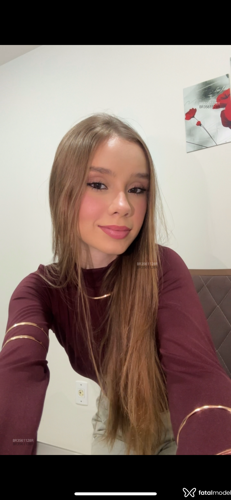 Acompanhante Luiza Simões - Feed