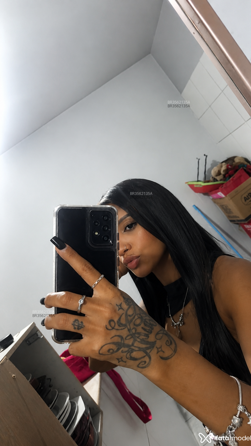 Acompanhante Kimberly - Feed