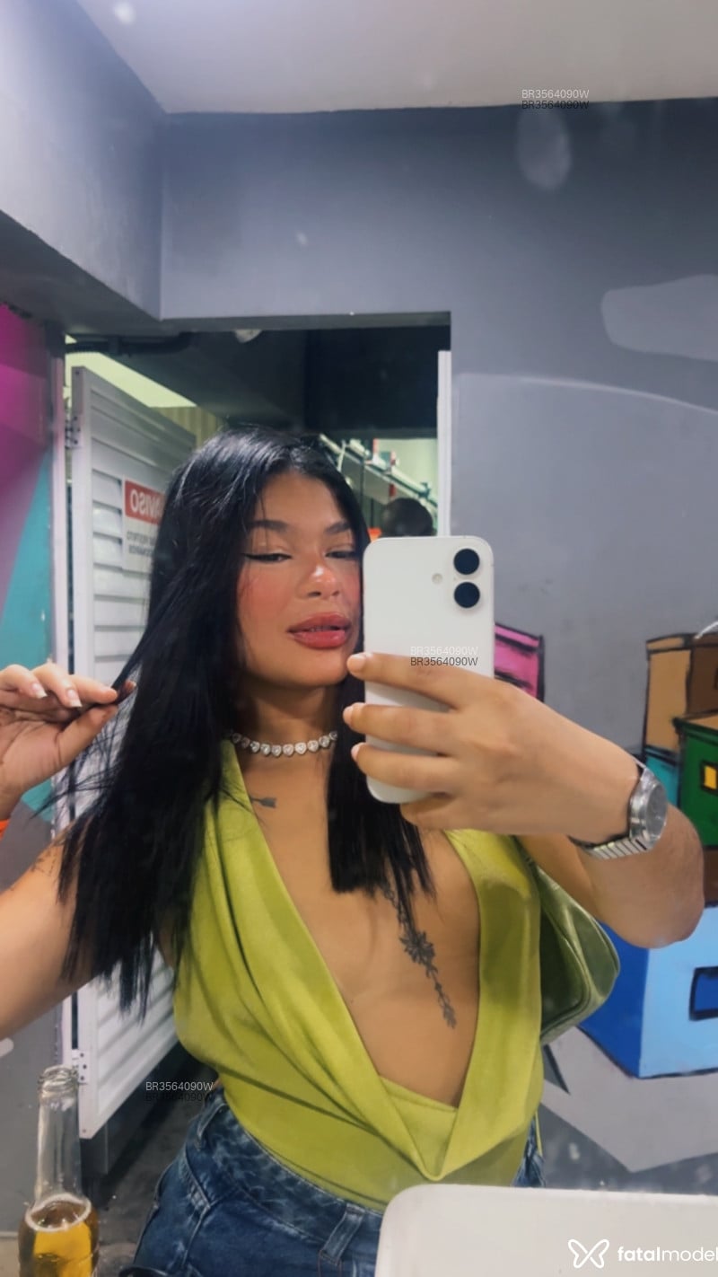 Acompanhante Kiara - Feed