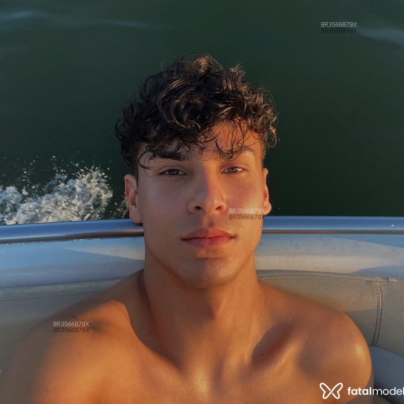 Acompanhante Felipe Gael - Feed