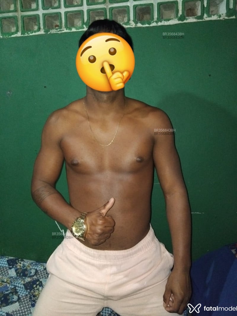 Acompanhante Pretinho - Feed
