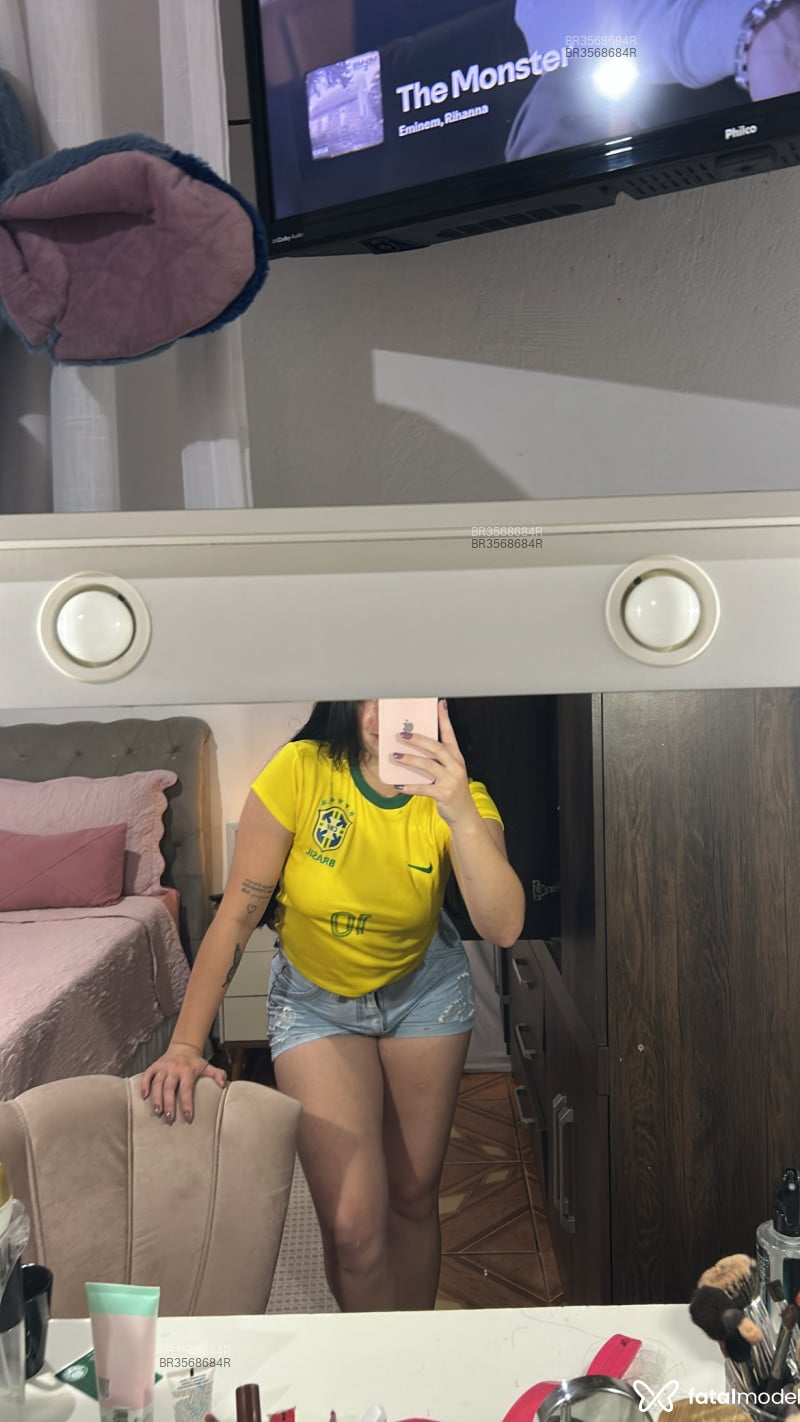 Acompanhante Ísis Monteiro - Feed