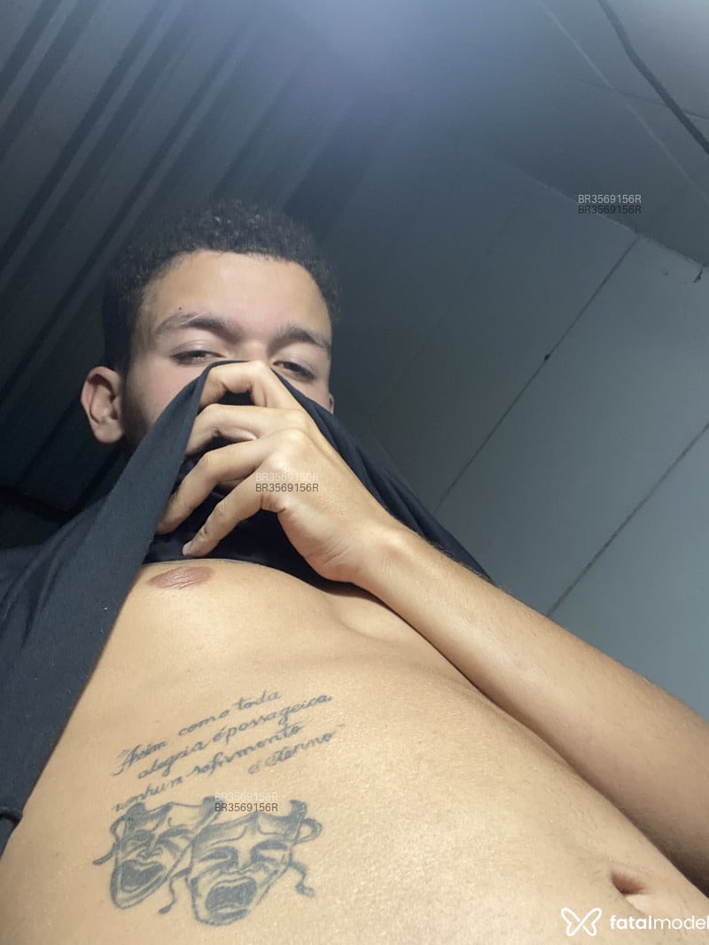 Acompanhante Vinícius - Feed