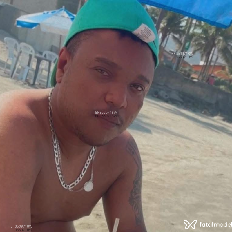 Acompanhante Vitor - Feed