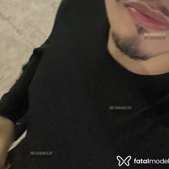Acompanhante Henrique - Feed