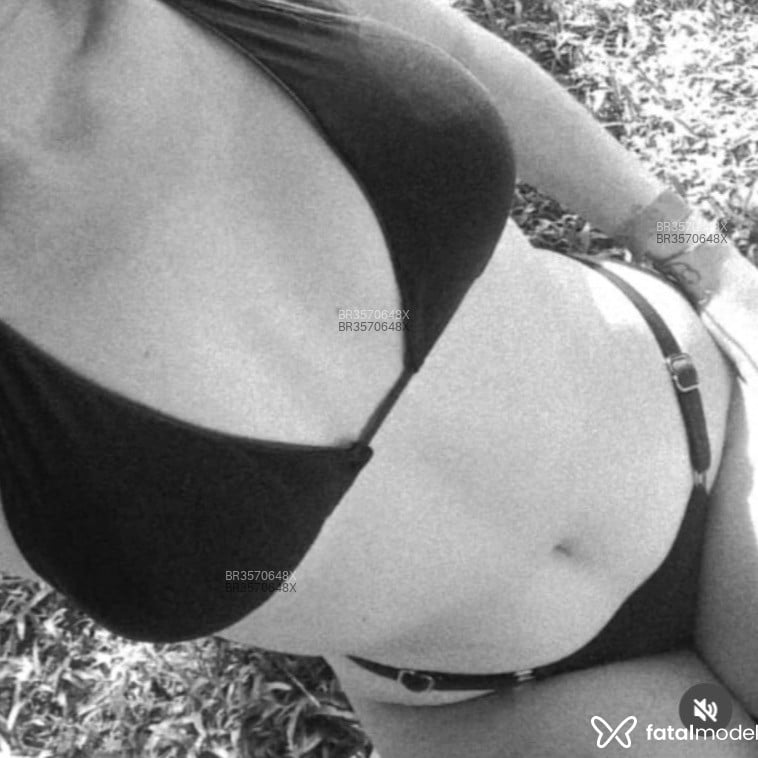 Acompanhante Anna Júlia - Feed