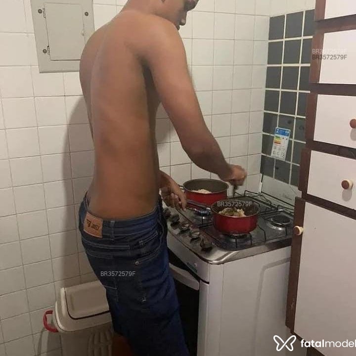 Acompanhante Anderson Pzd - Feed