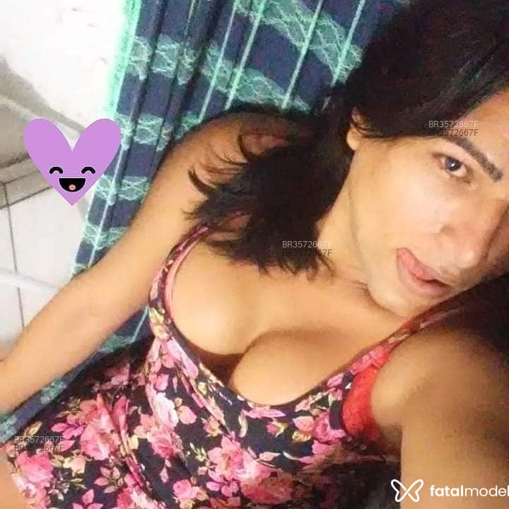 Acompanhante Kyaramaciel - Feed