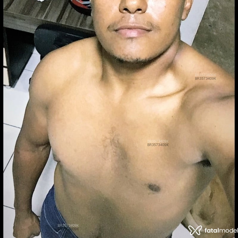 Acompanhante Levo Silva - Feed