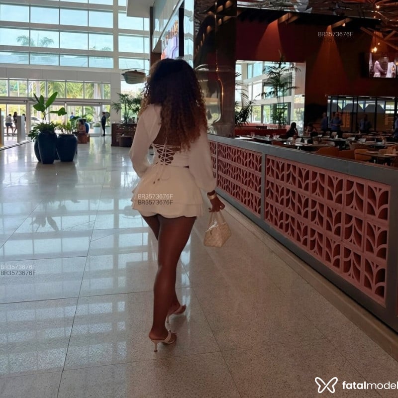 Acompanhante Camila - Feed
