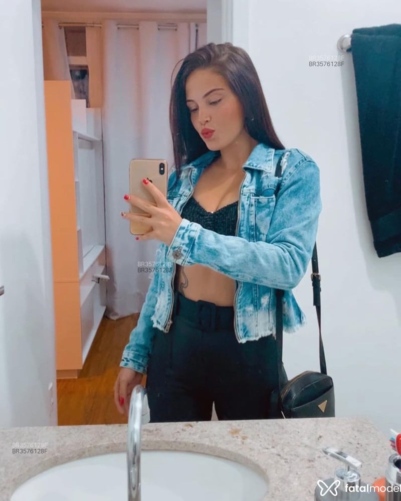 Acompanhante Mirela - Feed