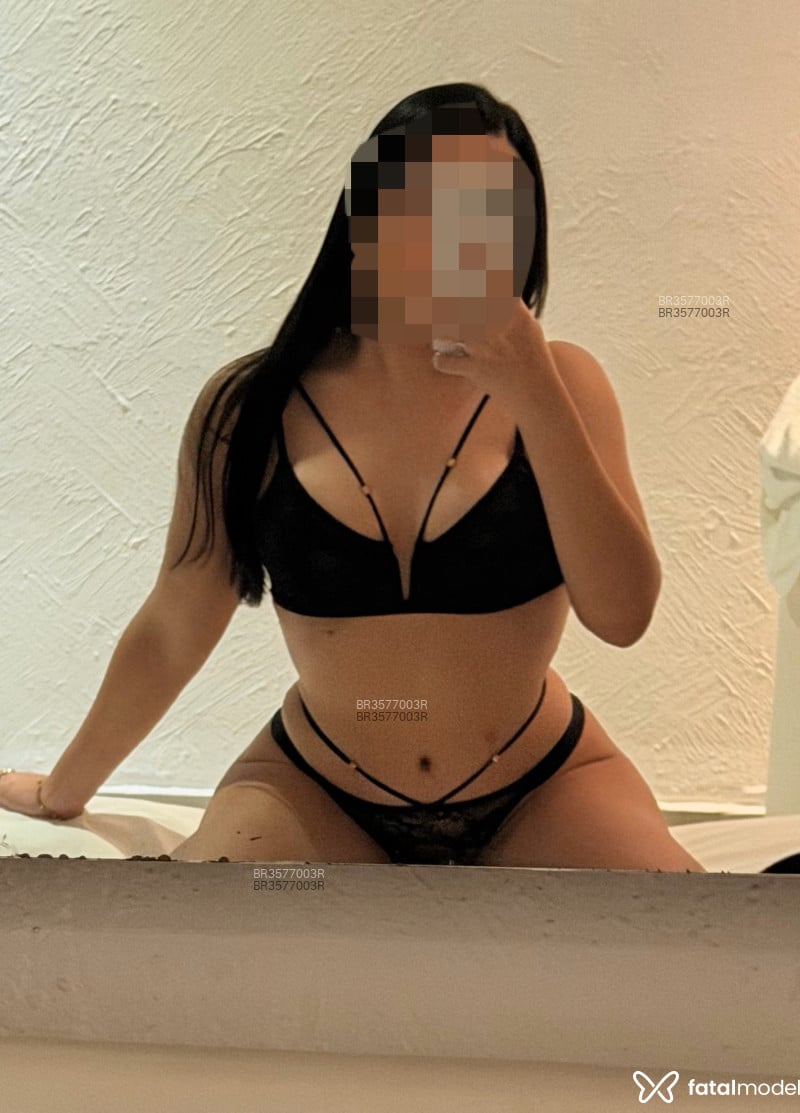 Acompanhante Laura - Feed