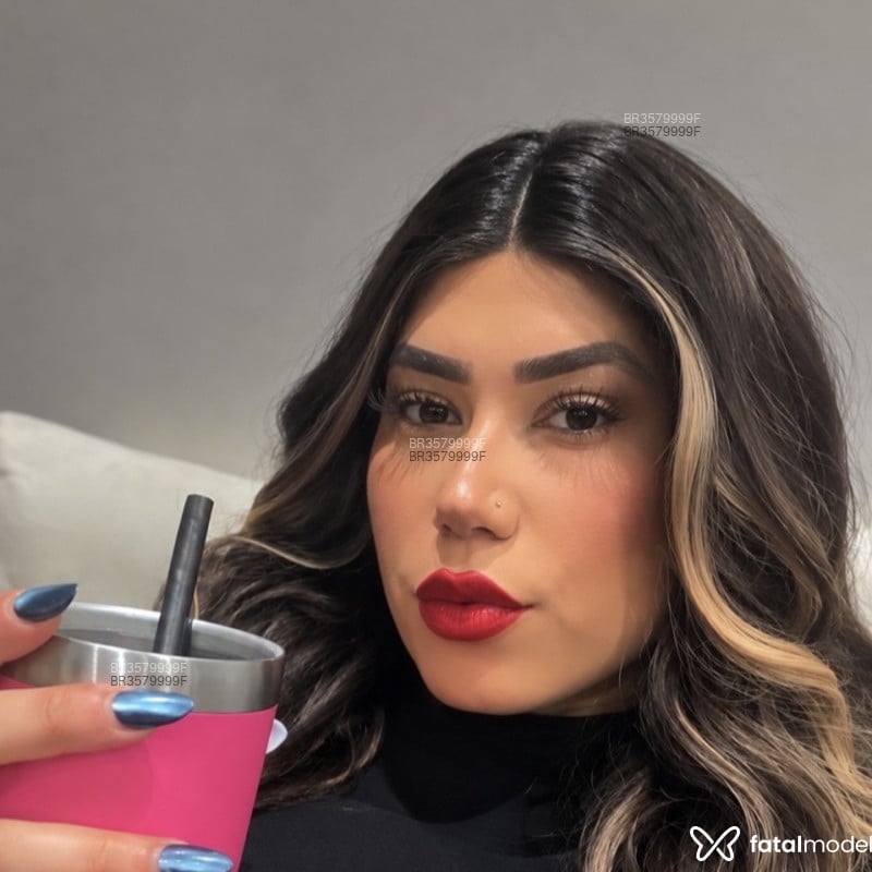 Acompanhante Nicole - Feed