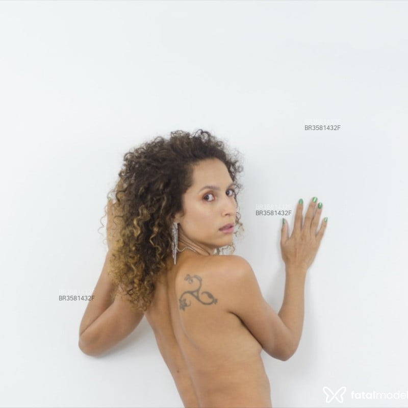 Acompanhante Aline - Feed