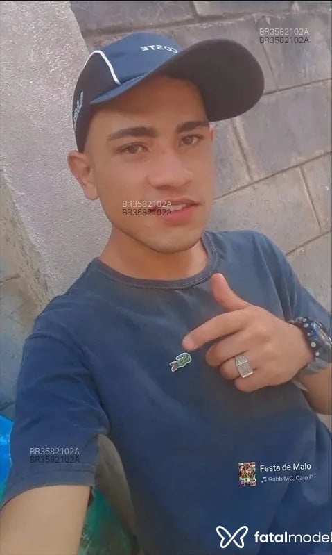 Acompanhante Menor Bn - Feed