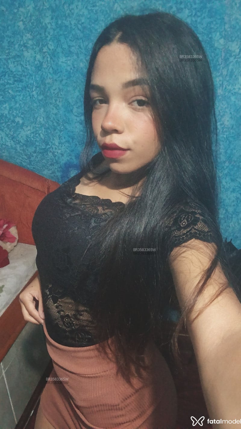 Acompanhante Morena - Feed