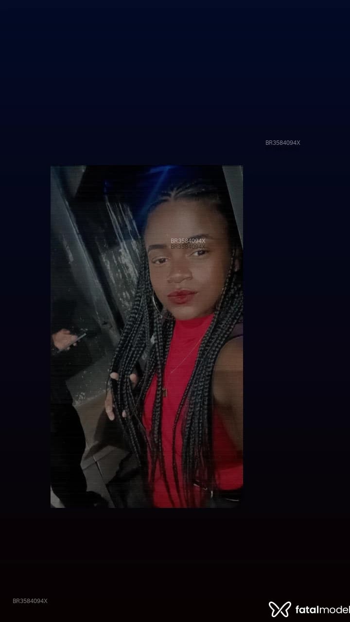 Acompanhante Luiza - Feed