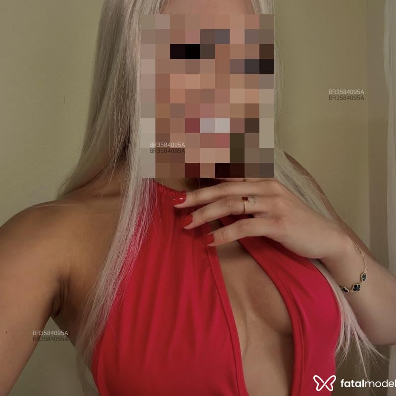 Acompanhante Celine - Feed