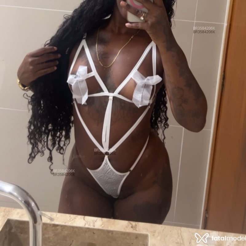 Acompanhante Renata - Feed
