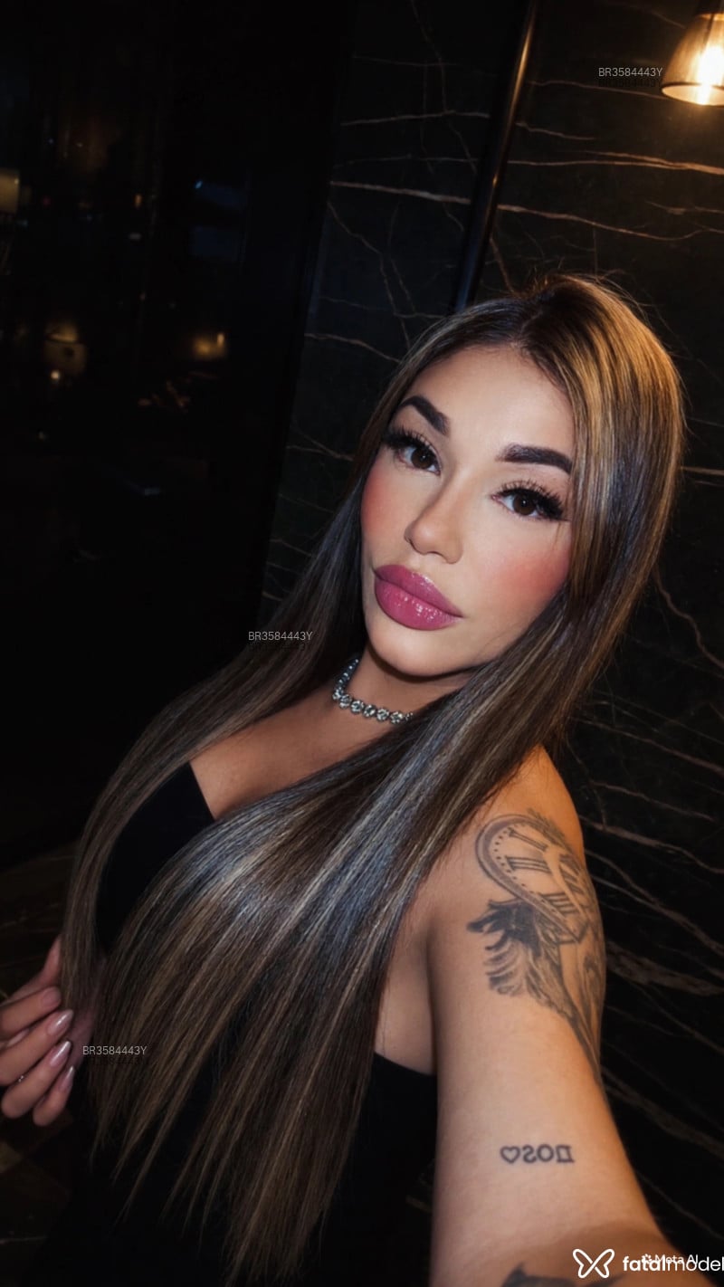 Acompanhante Camila - Feed