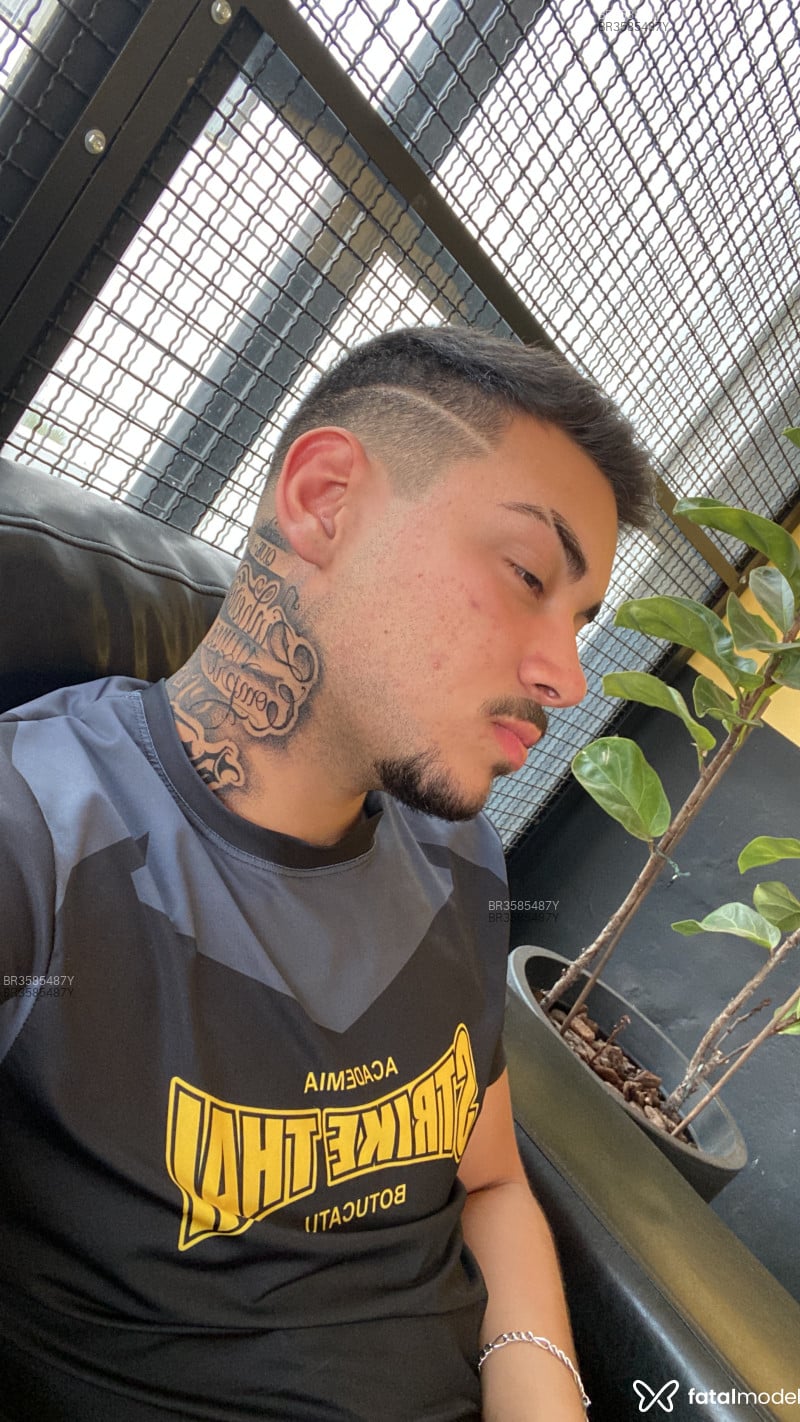 Acompanhante Russo - Feed