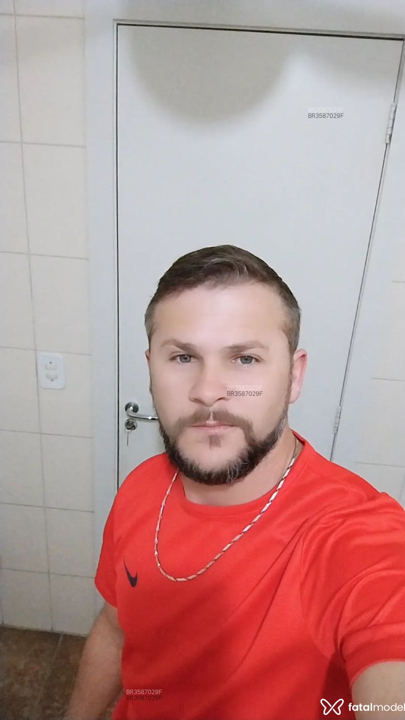 Acompanhante Henrique - Feed