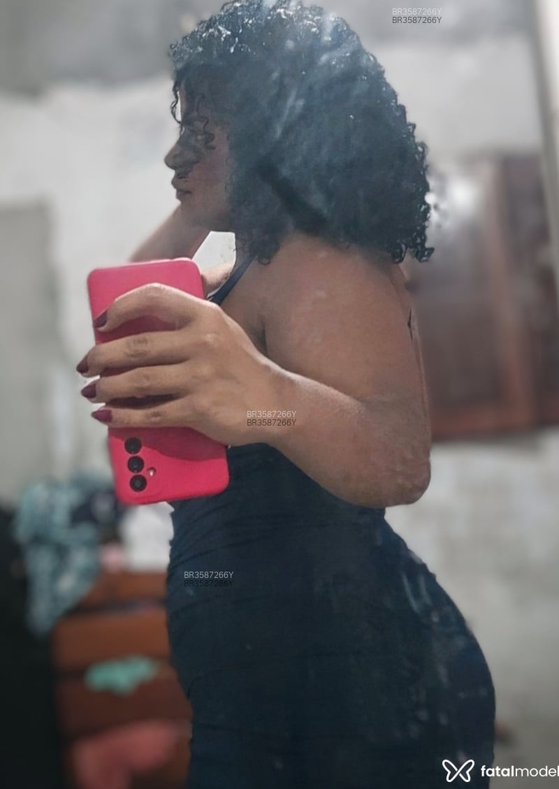 Acompanhante Larissa - Feed