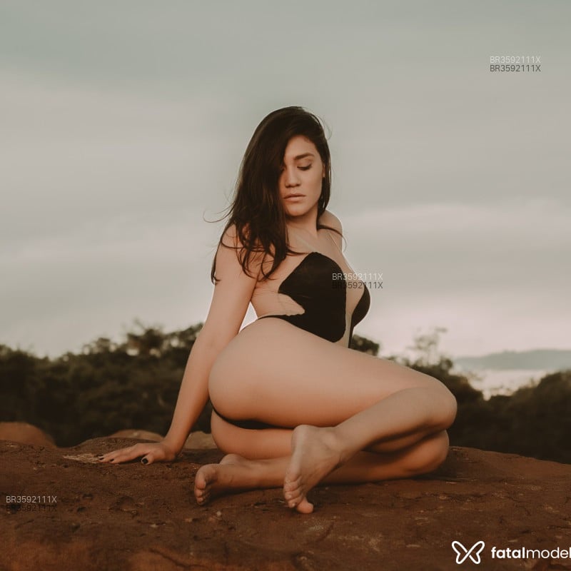 Acompanhante Melinda - Feed
