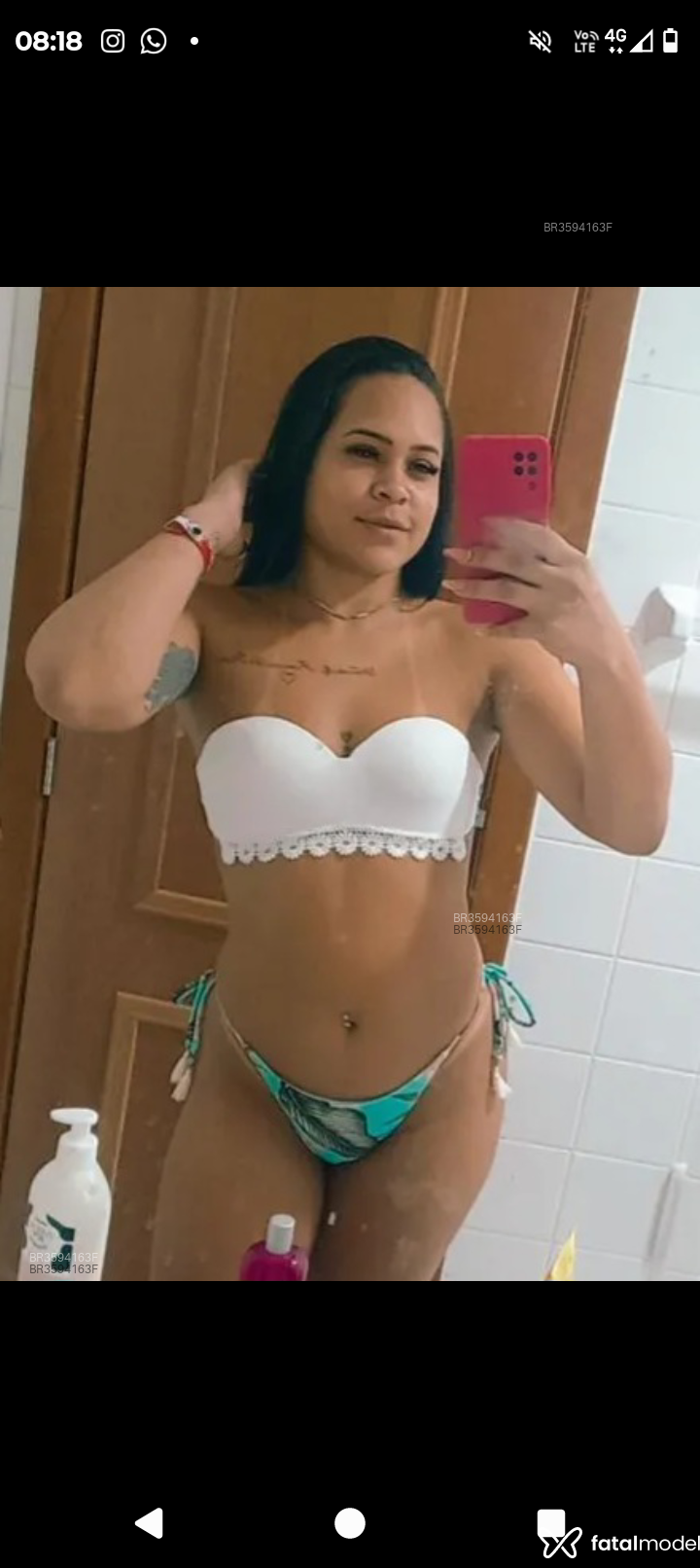 Acompanhante Bebella - Feed