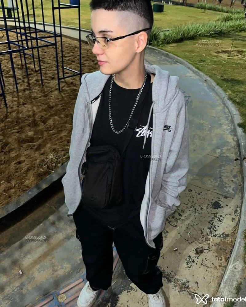 Acompanhante Skyler - Feed