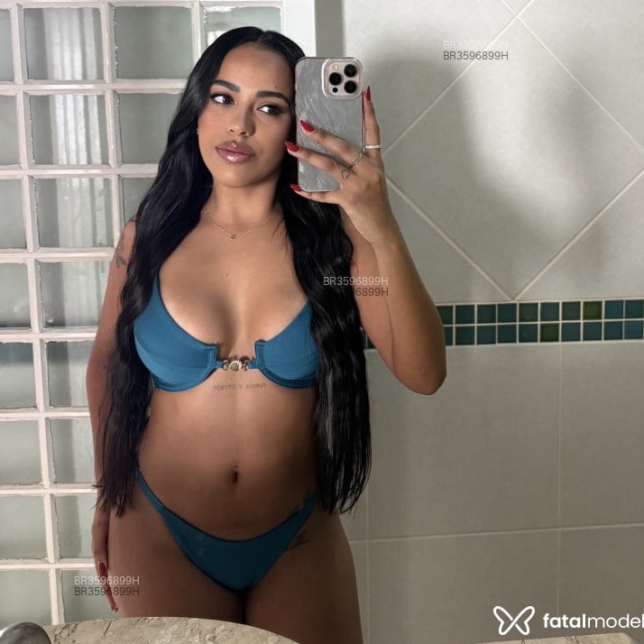 Acompanhante Agatha - Feed