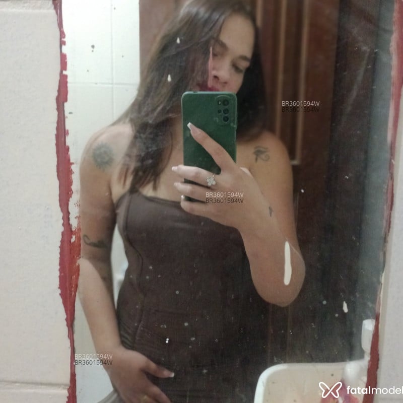 Acompanhante Morena - Feed