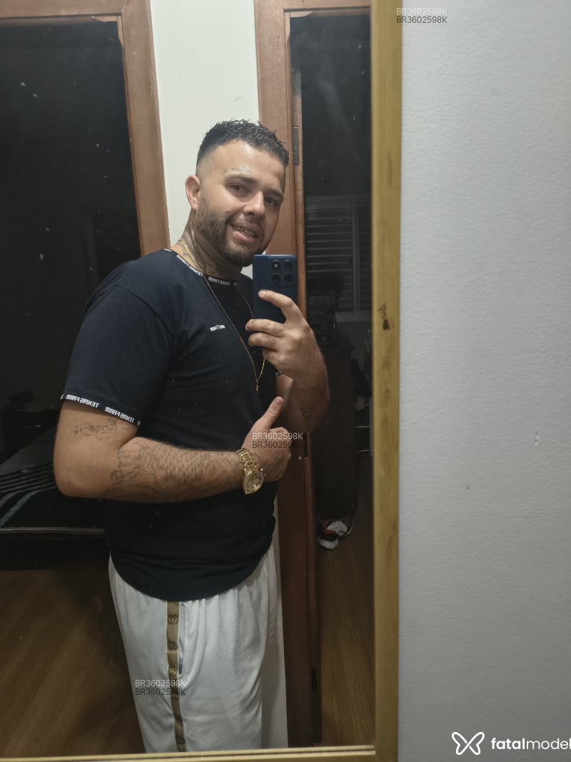 Acompanhante Vitor - Feed